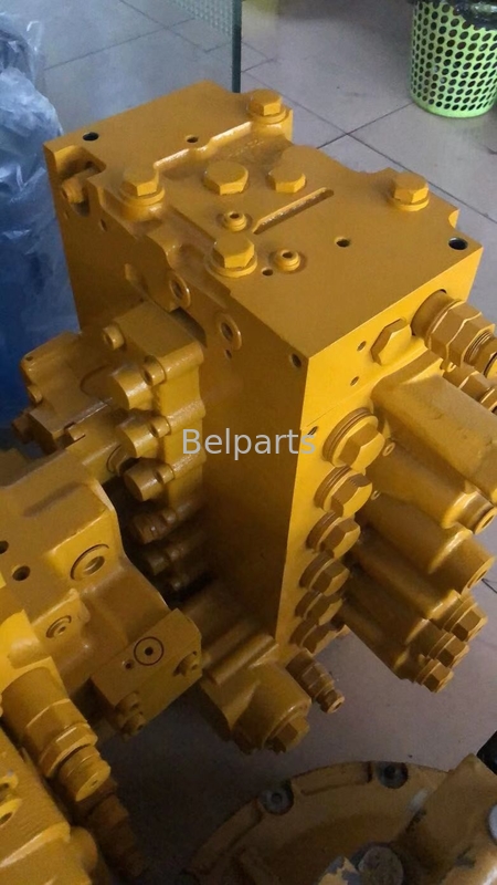 Crawler PC240-8 PC210-8 Suku Cadang Hidrolik Excavator Control Valve Untuk Komatsu