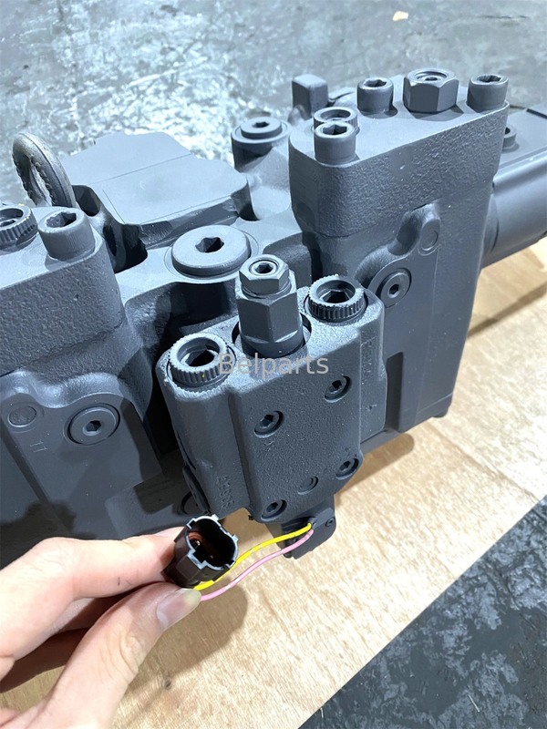 Pompa hidraulik utama untuk JS110 JS130 JS150LC JS130W JS150W JCB Excavator suku cadang KNJ1025 KLJ0493 KLJ0001 JLJ0231 20640-44020 KYB KAYABA PSV2-60T Asli Asal Piston Pump Lampiran