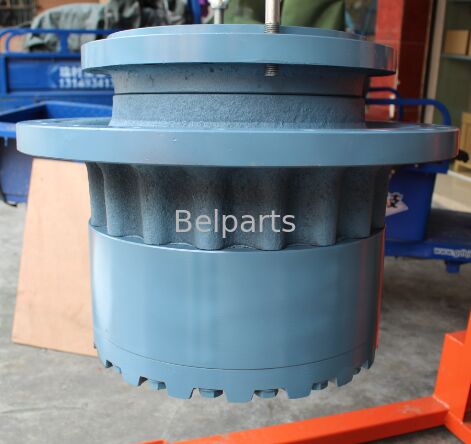 Pengurangan Perjalanan PC200-8 untuk Suku Cadang Excavator Komatsu 20Y-27-00560 Gearbox Reducer Jalan
