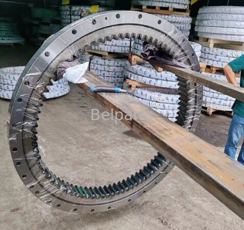 Bantalan Slewing DX300 untuk Suku Cadang Excavator Doosan 109-00181A Slew Ring Swing Circle OEM
