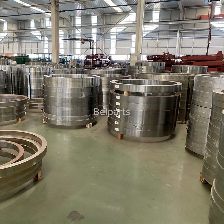 ZX135 Slewing Bearing untuk Hitach Excavator Spare Parts 17080867 Slew Ring Swing Circle