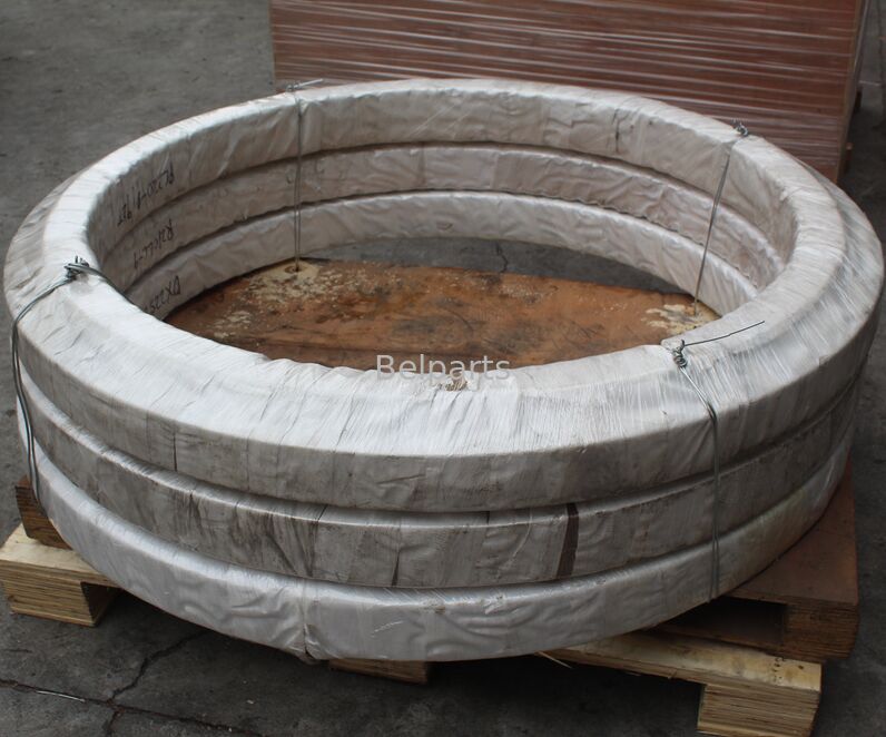 PC200-7 PC200-6 Slewing Bearing untuk Komatsu Excavator Spare Parts 207-25-61100 6D102 Swing Circle Slew Ring
