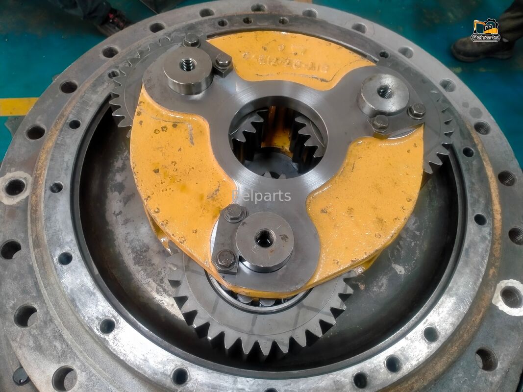 Final Drive Untuk PC2000-8 KOMATSU Excavator Parts 21T-27-00300 21Т-26-00300 Travel Motor Dengan Transmisi Pengurangan