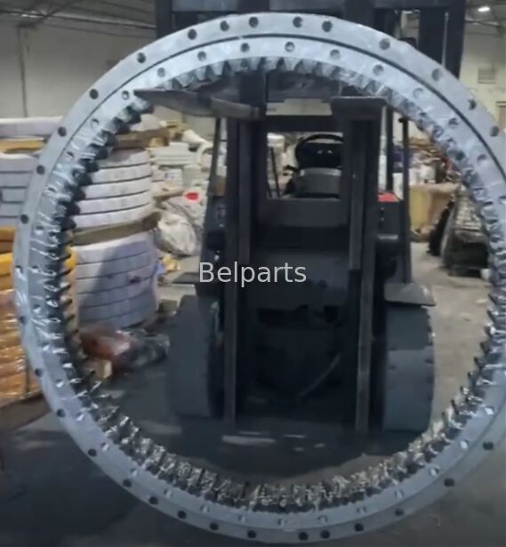 EC305C Slewing Bearing untuk Suku Cadang Excavator Volvo 14570794 Swing Circle Slew Ring