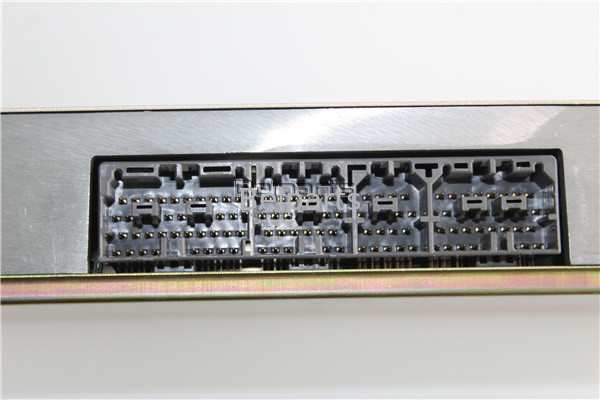 Papan Komputer Pengontrol Ekskavator Perayap SK200-2 SK100-2 SK200-5 SK200-5.5